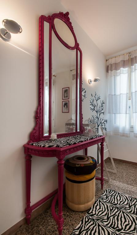 Ve-Nice Suite Misericordia C2607B Venice Phòng bức ảnh